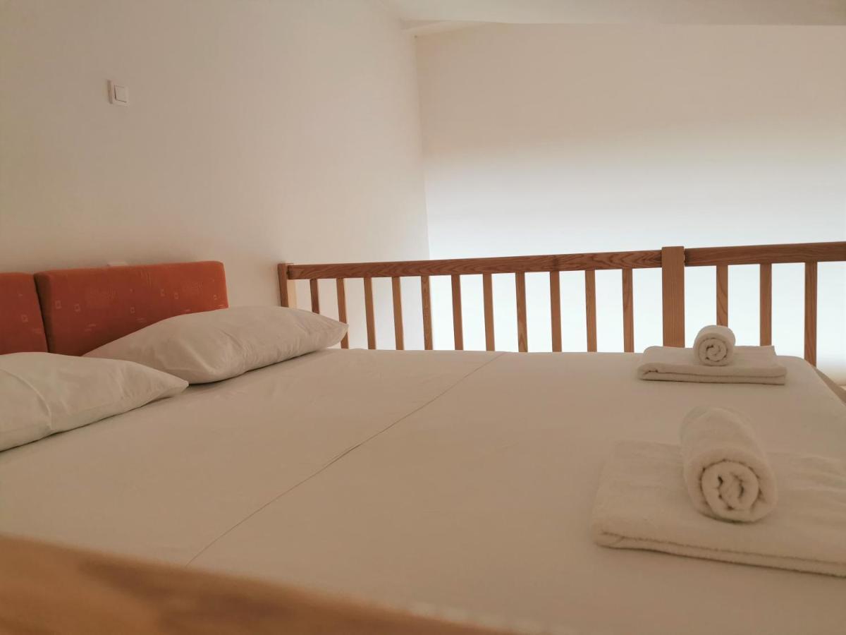 Apartment Lenka Ii