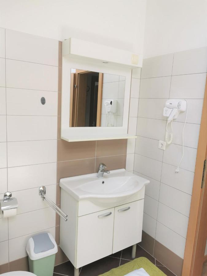 Apartment Lenka Ii Novalja
