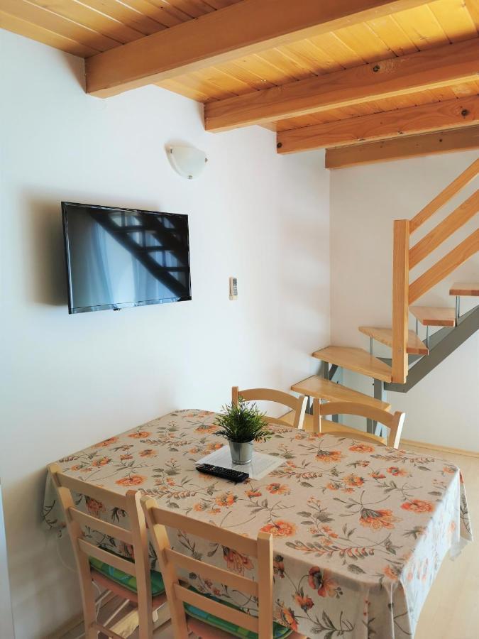 Lenka Ii Apartment *