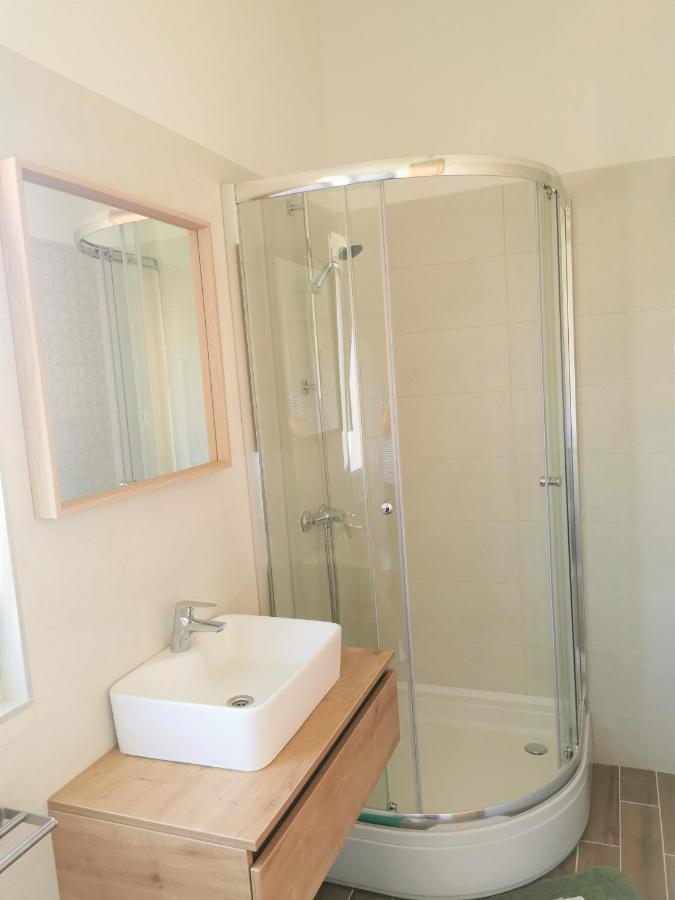 Apartment Lenka Ii