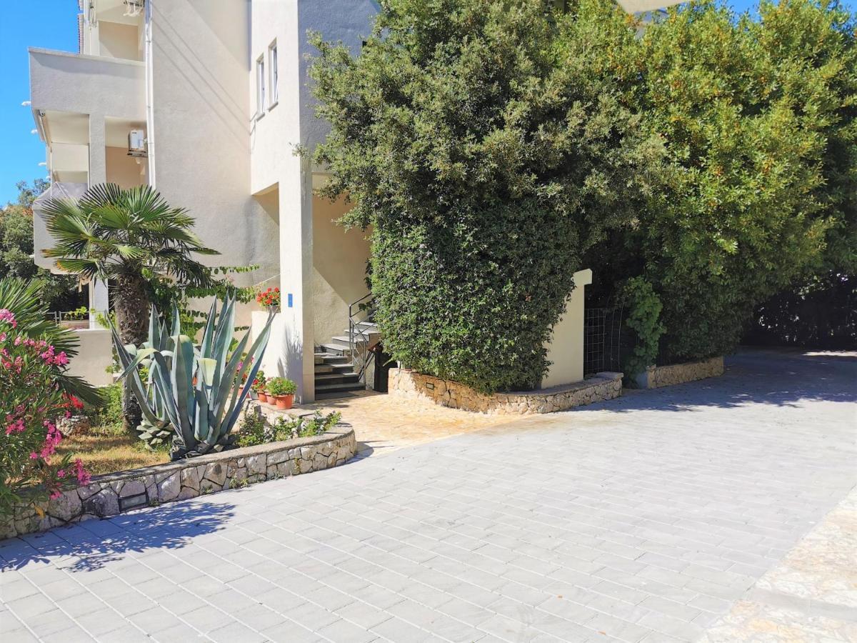 Lenka Ii Apartament