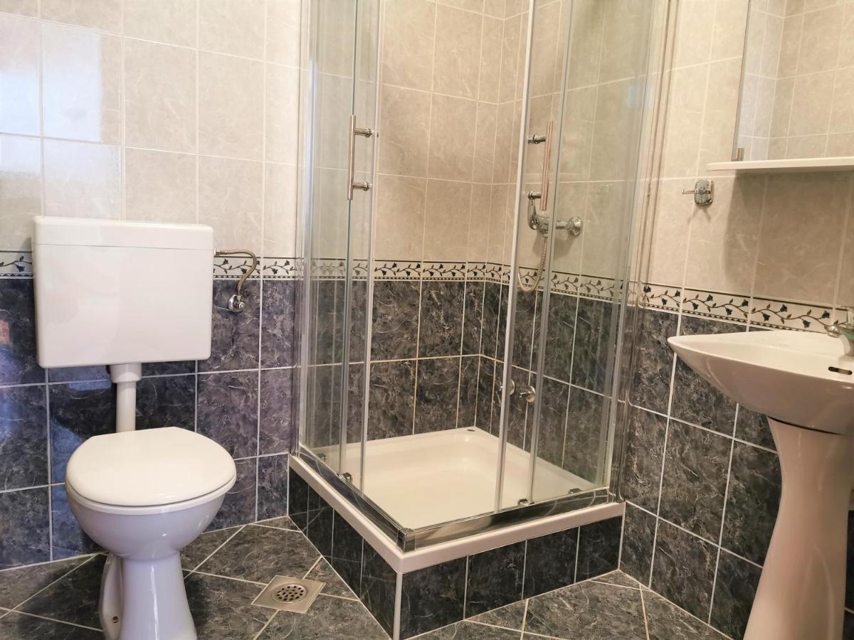 Lenka Ii Apartament Novalja